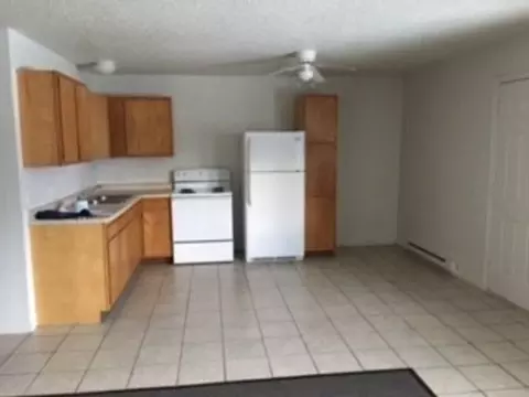 401 Plaza Heights Rd, Marshalltown, IA 50158