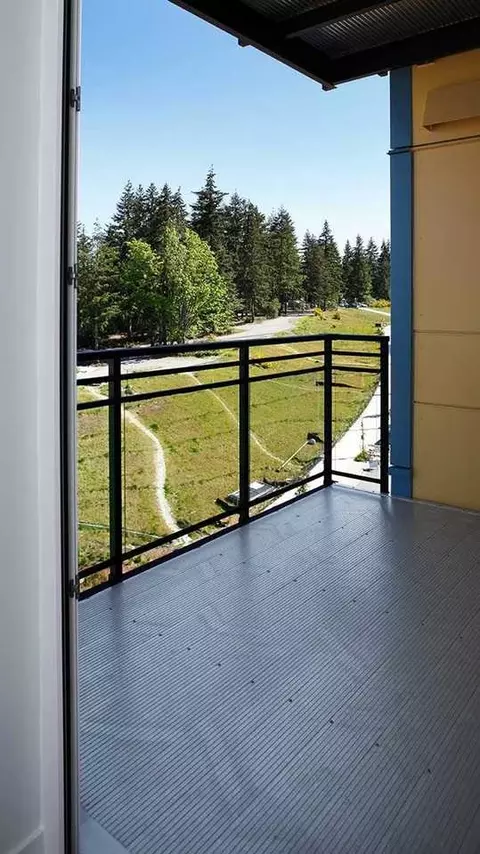 15301 NE Turing St, Redmond, WA 98052 photo 16