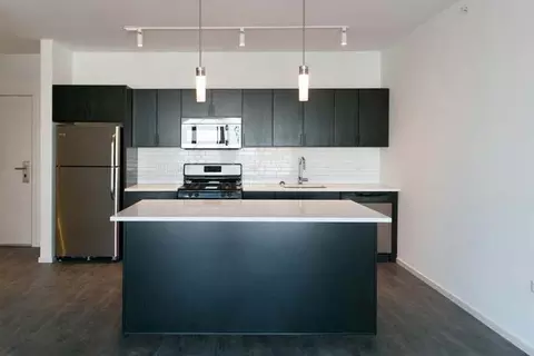 5105 S Harper Ave, Chicago, IL 60615