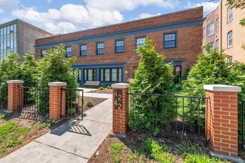 4242 Lindell Blvd, Saint Louis, MO 63108
