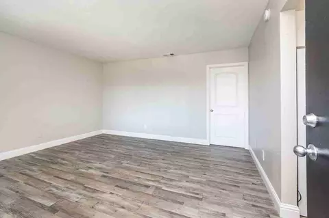 5801 Winding Way, Carmichael, CA 95608 photo 2