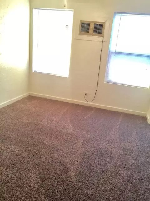 132 N San Pablo Ave, Fresno, CA 93701