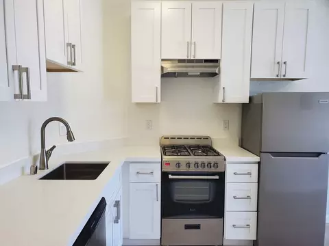 305 Hyde St, San Francisco, CA 94109