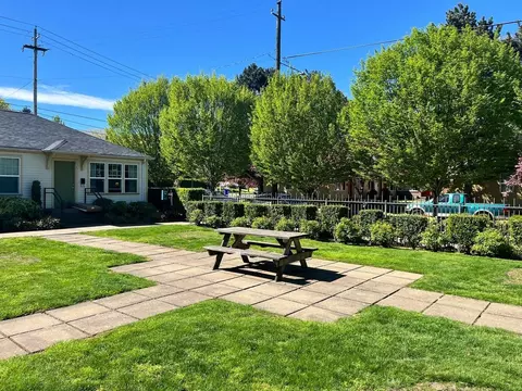 6500 N Mississippi Ave, Portland, OR 97217