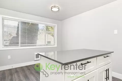 931 N 104th St, Seattle, WA 98133 photo 9