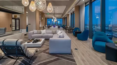 710 NE 1st Ave, Miami, FL 33132 photo 27