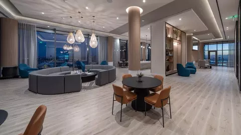 710 NE 1st Ave, Miami, FL 33132 photo 24