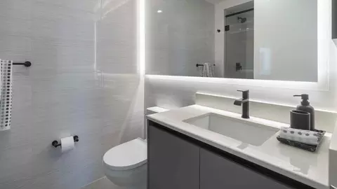 710 NE 1st Ave, Miami, FL 33132 photo 9