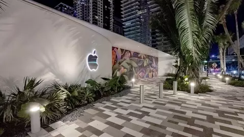 710 NE 1st Ave, Miami, FL 33132 photo 32