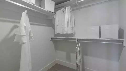 710 NE 1st Ave, Miami, FL 33132 photo 10