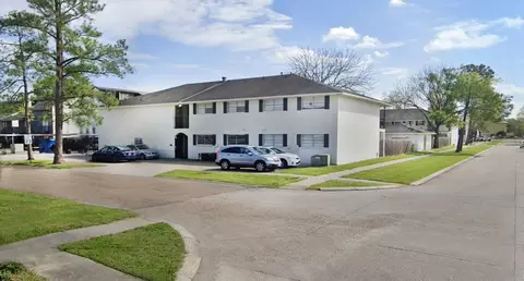 1222 Jim Taylor Dr, Baton Rouge, LA 70820