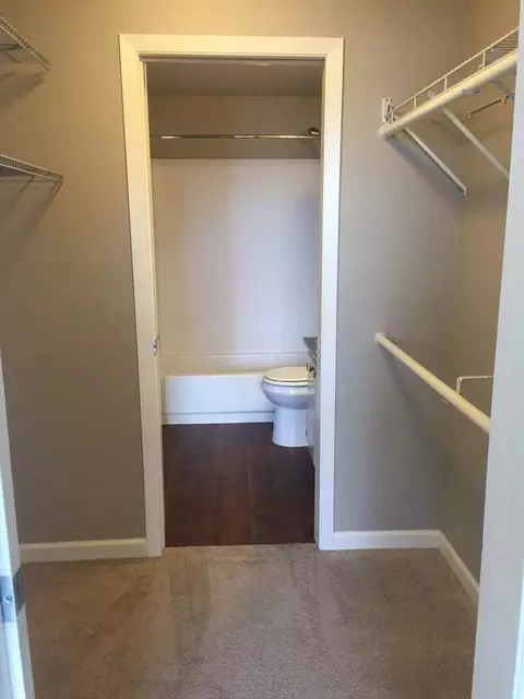 2425 Harbor Ave SW, Seattle, WA 98126 photo 5