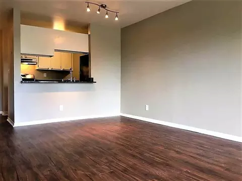 2425 Harbor Ave SW, Seattle, WA 98126 photo 3