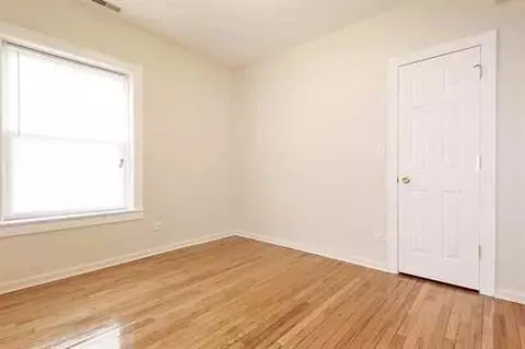 6236 S Artesian Ave, Chicago, IL 60629 photo 3