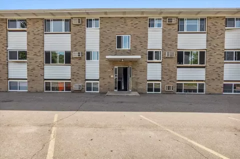 4221 N Grand River Ave, Lansing, MI 48906