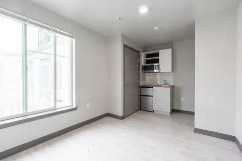 2820 Eastlake Ave E, Seattle, WA 98102