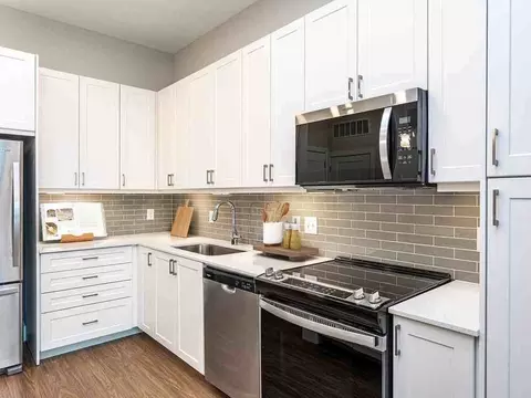 11255 Carmel Commons Blvd, Charlotte, NC 28226 photo 3