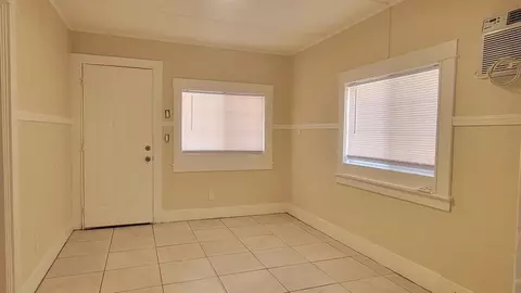 133 Chester Ave, Bakersfield, CA 93301 photo 2