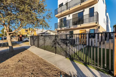 1734 Carmona Ave, Los Angeles, CA 90019