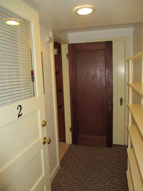 512 W 3rd St, Chico, CA 95928 photo 3