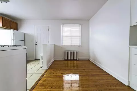 8255 S Maryland Ave, Chicago, IL 60619 photo 4