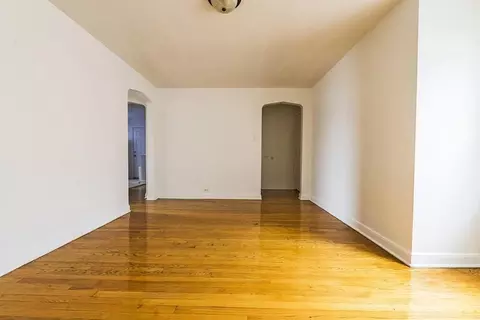 8255 S Maryland Ave, Chicago, IL 60619 photo 3