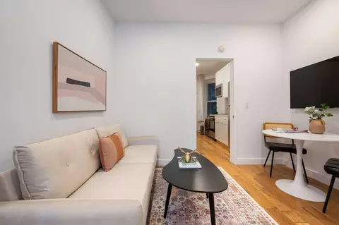 141 E 33rd St, New York, NY 10016