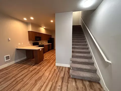 30625 SW Willamette Way E, Wilsonville, OR 97070
