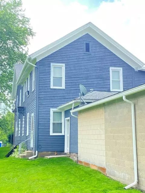 509 S Prospect Ave, Hartville, OH 44632