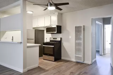 5480 Quakertown Ave, Los Angeles, CA 91364