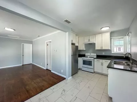 5525 W 118th St, Del Aire, CA 90304 photo 3