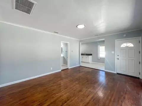 5525 W 118th St, Del Aire, CA 90304 photo 4