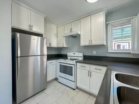 5525 W 118th St, Del Aire, CA 90304 photo 2