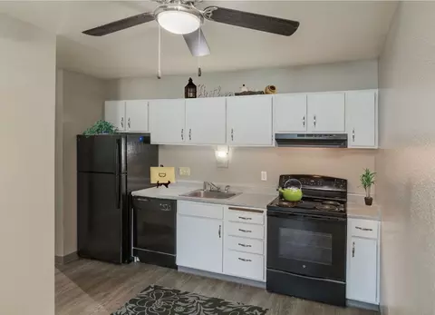 1129 Bennett Ave, Colorado Springs, CO 80909