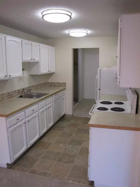 1530 NW 52nd St, Seattle, WA 98107 photo 4