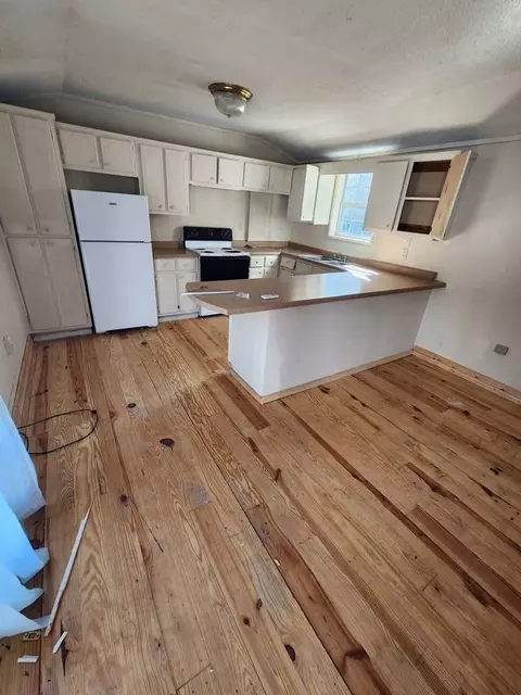 Alisha Circle, Nettleton, MS 38858