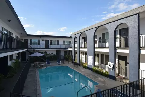 12255 Burbank Blvd, Los Angeles, CA 91607