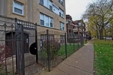 6933 S Indiana Ave, Chicago, IL 60637 photo 2