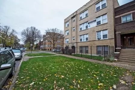 6933 S Indiana Ave, Chicago, IL 60637