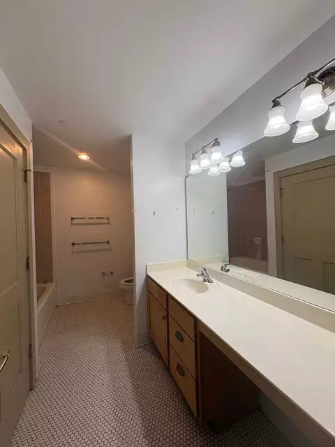 1517 S Theresa Ave, Saint Louis, MO 63104