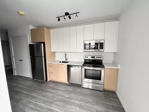160 Middlesex St, Lowell, MA 01852