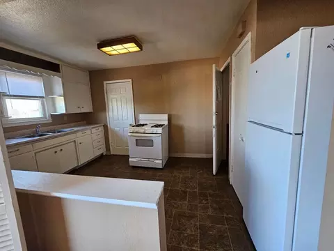 125 S Conklin Ave, Sioux Falls, SD 57103 photo 2