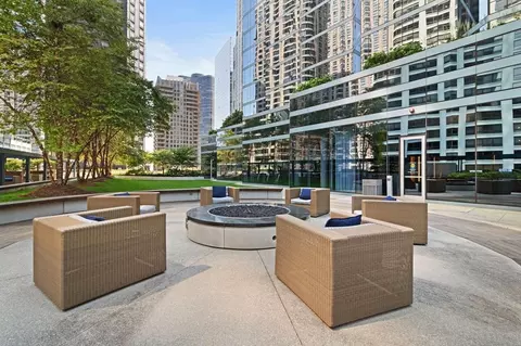 545 N Mcclurg Ct, Chicago, IL 60611 photo 33