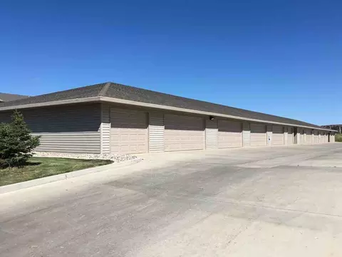 2200 33rd St NW, Minot, ND 58703 photo 31