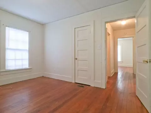 829 E 32nd St, Savannah, GA 31401