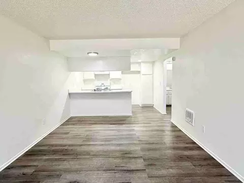 510 520 E Orangewood Ave, Anaheim, CA 92802