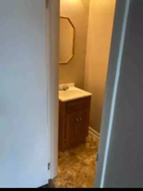 116 Nederland Ave, Nederland, TX 77627