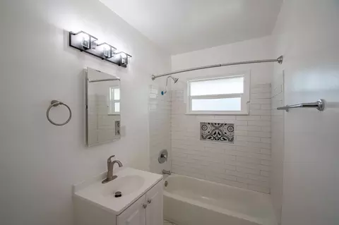 4658 Colfax Ave, Los Angeles, CA 91602 photo 13
