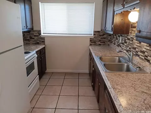 143 General Arnold St NE, Albuquerque, NM 87123