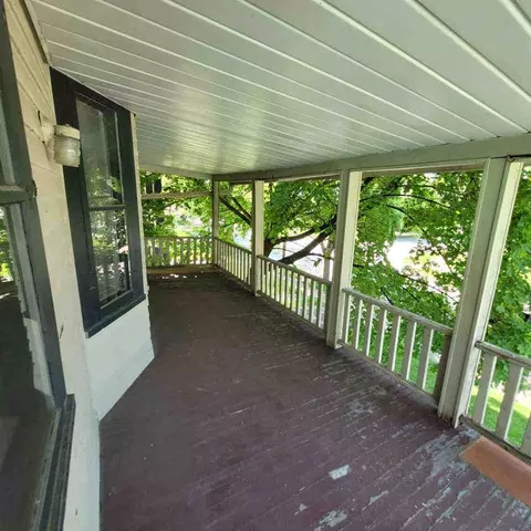 1619 Hillcrest Rd, Cleveland Heights, OH 44118